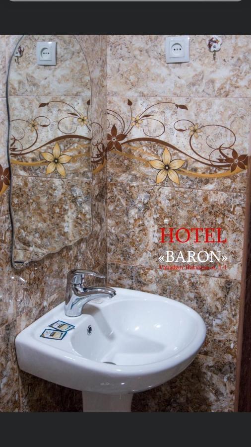 Baron Hotel Vanadzor Eksteriør billede